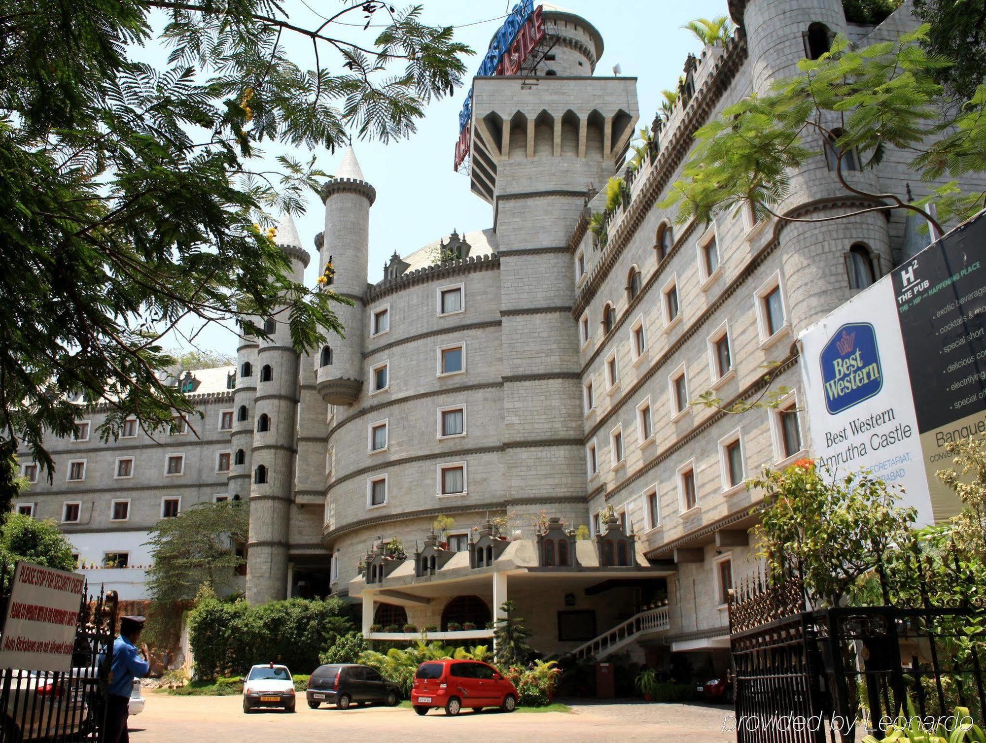 Best Western Amrutha Castle Хайдарабад Экстерьер фото