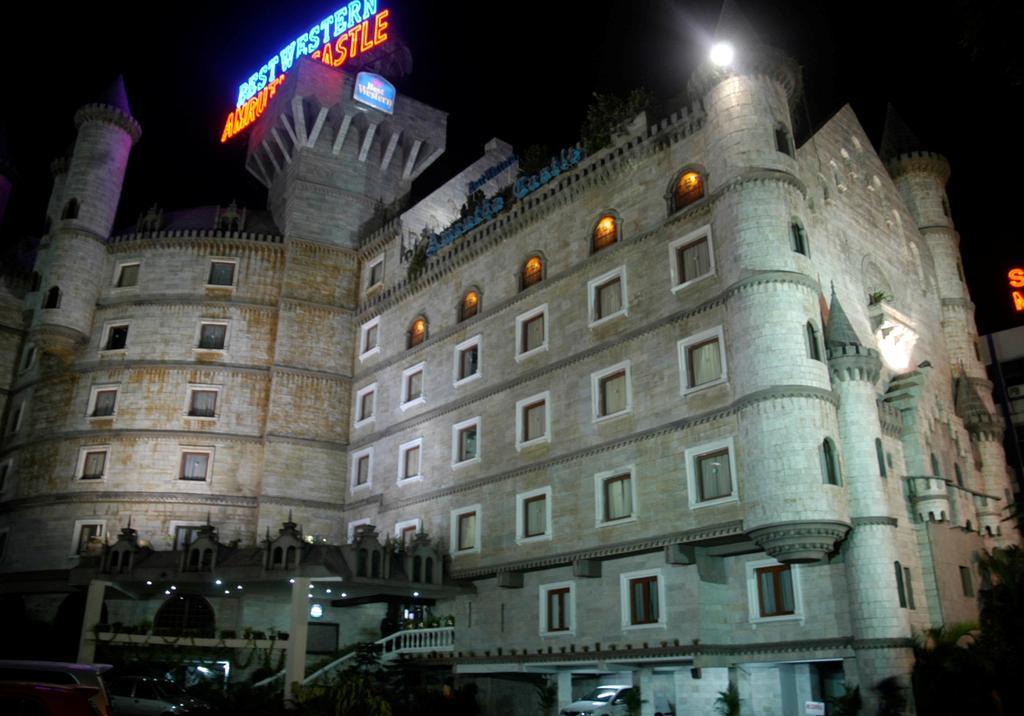 Best Western Amrutha Castle Хайдарабад Экстерьер фото