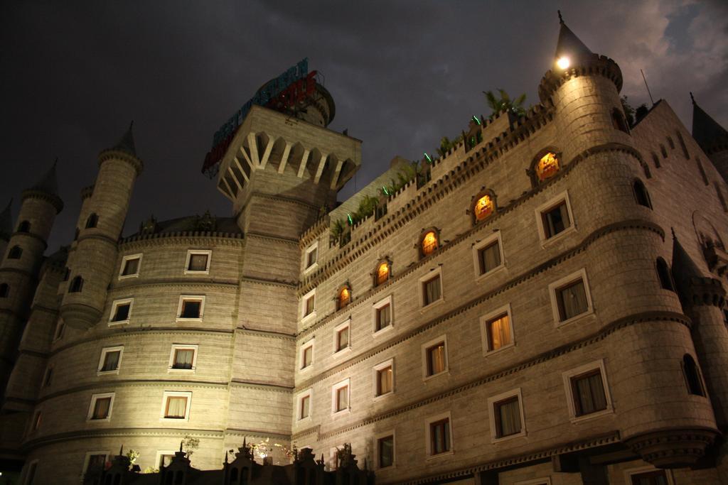 Best Western Amrutha Castle Хайдарабад Экстерьер фото