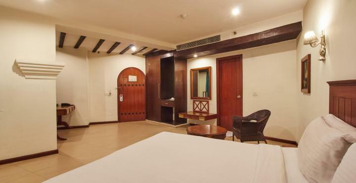 Best Western Amrutha Castle Хайдарабад Экстерьер фото